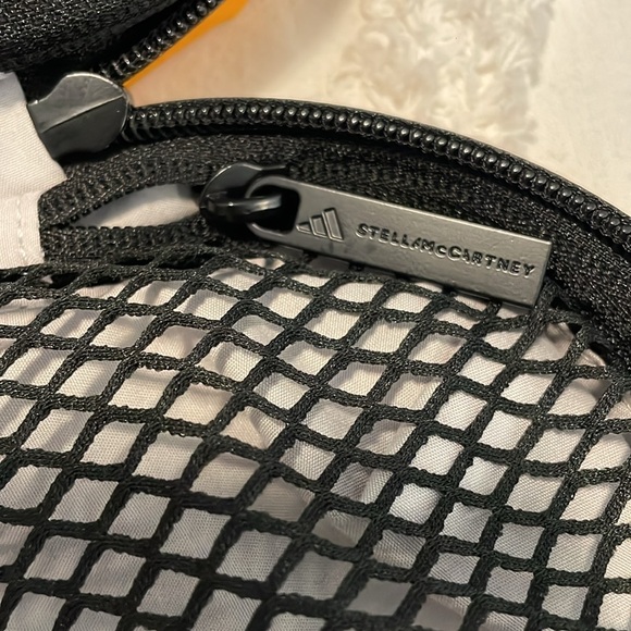 Adidas by Stella McCartney travel bag - Picture 3 of 3